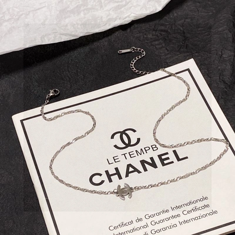 Compact Chanel Necklaces 225880