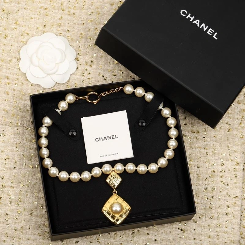 Chanel Necklaces Snug 225884