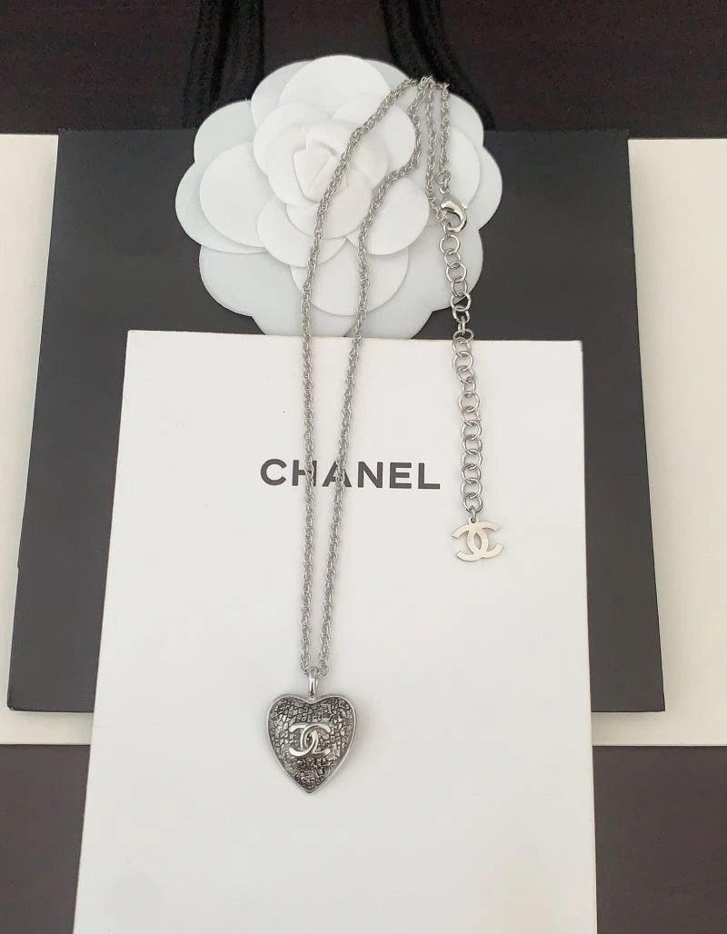 Chanel Necklaces Vibrant 225873