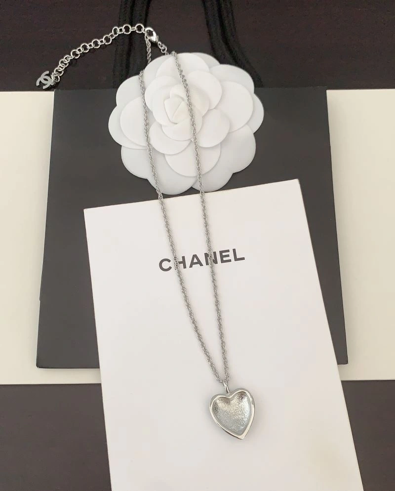Chanel Necklaces Vibrant 225873