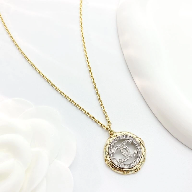 Unique Chanel Necklaces 225865