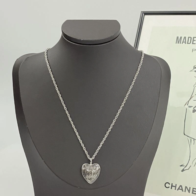 Chanel Necklaces Minimalist 225871