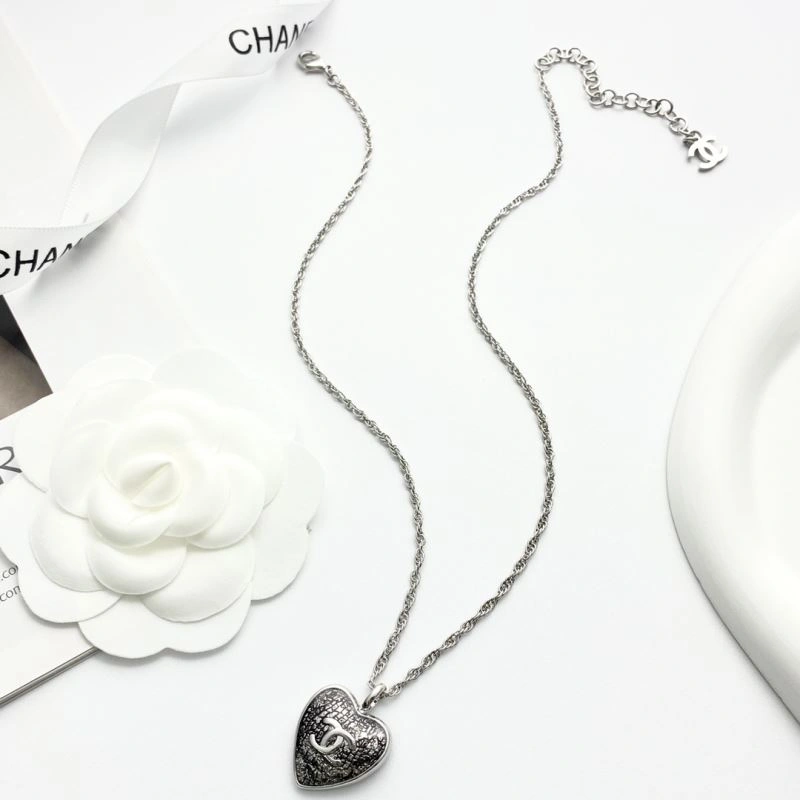 Chanel Necklaces Minimalist 225871
