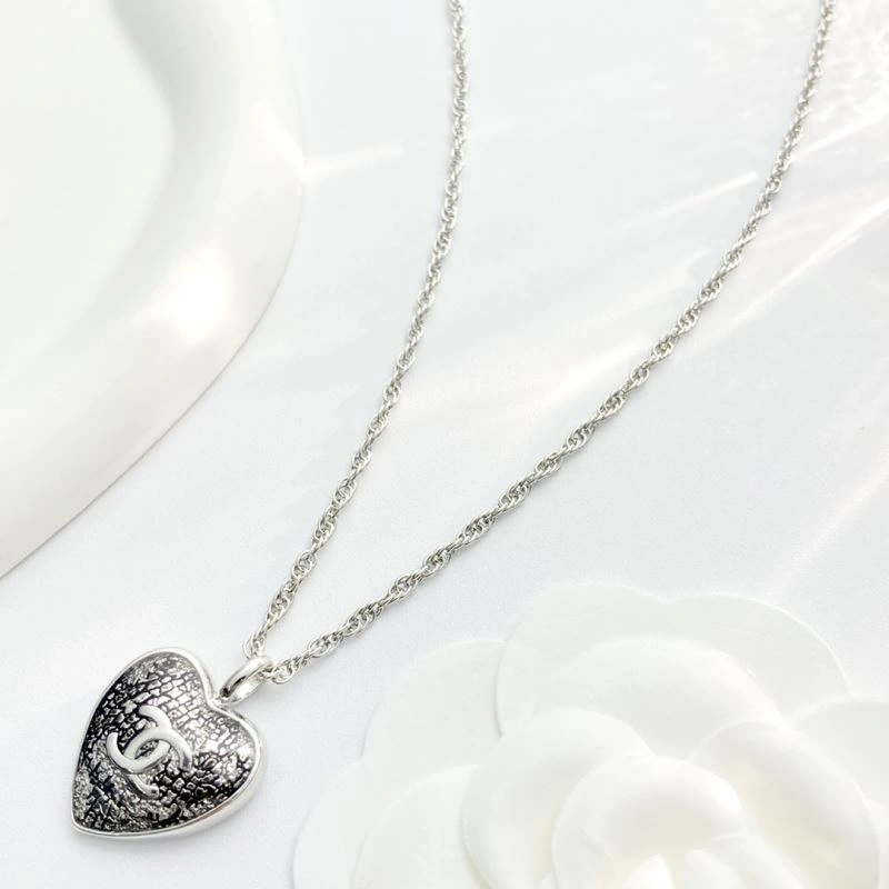 Chanel Necklaces Minimalist 225871