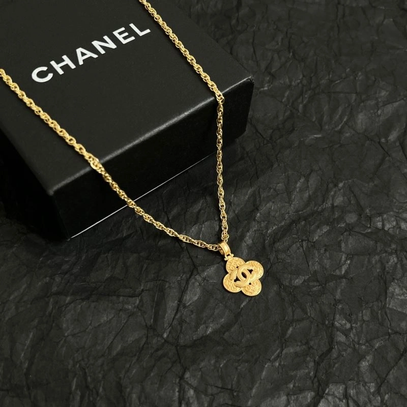 Chanel Necklaces Practical 225845