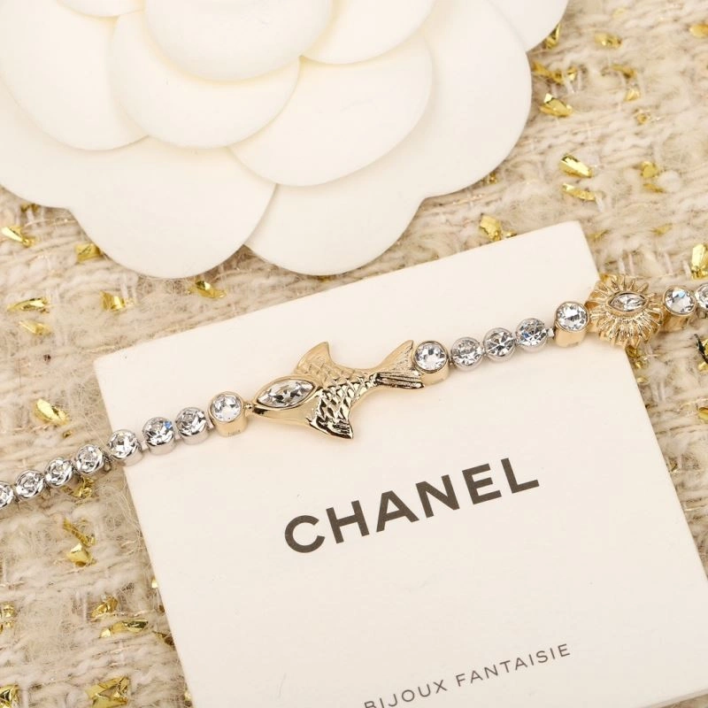Chanel Necklaces Fashionable 225859