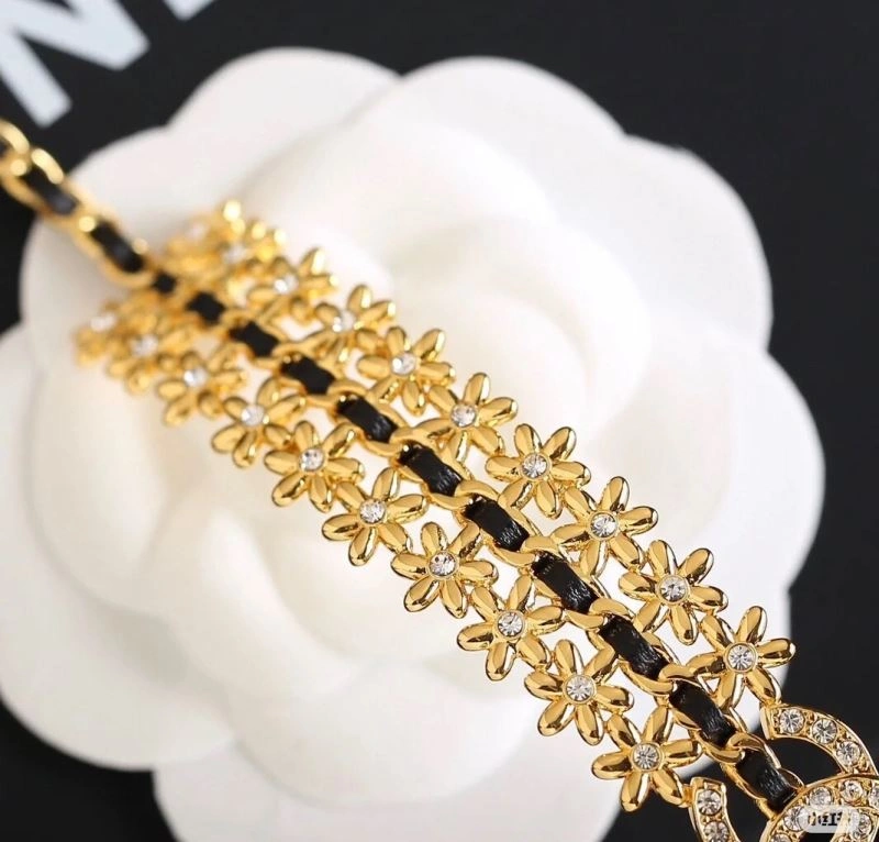 Chanel Necklaces Bright 225858