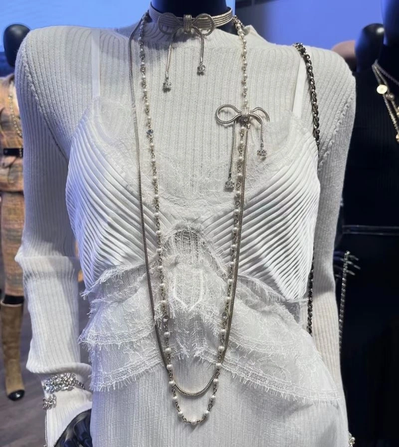 Youthful Chanel Necklaces 225838