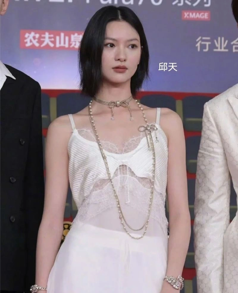 Youthful Chanel Necklaces 225838