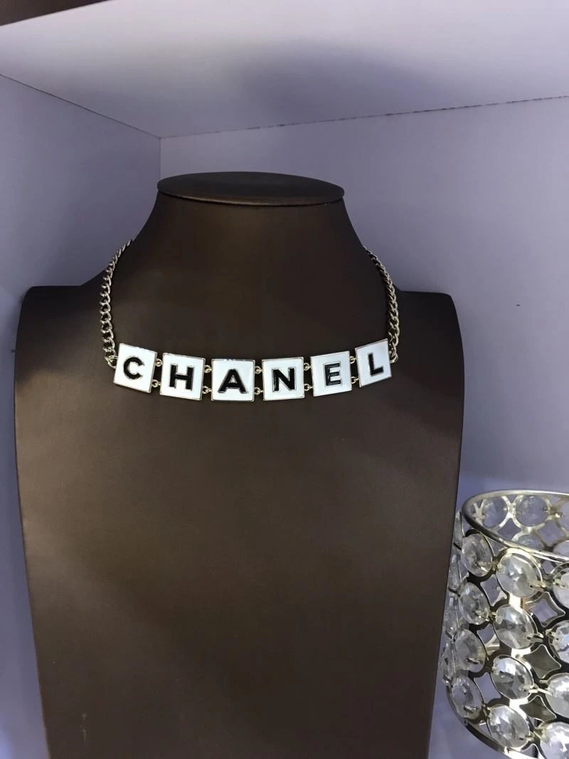 Comfortable Chanel Necklaces 225840