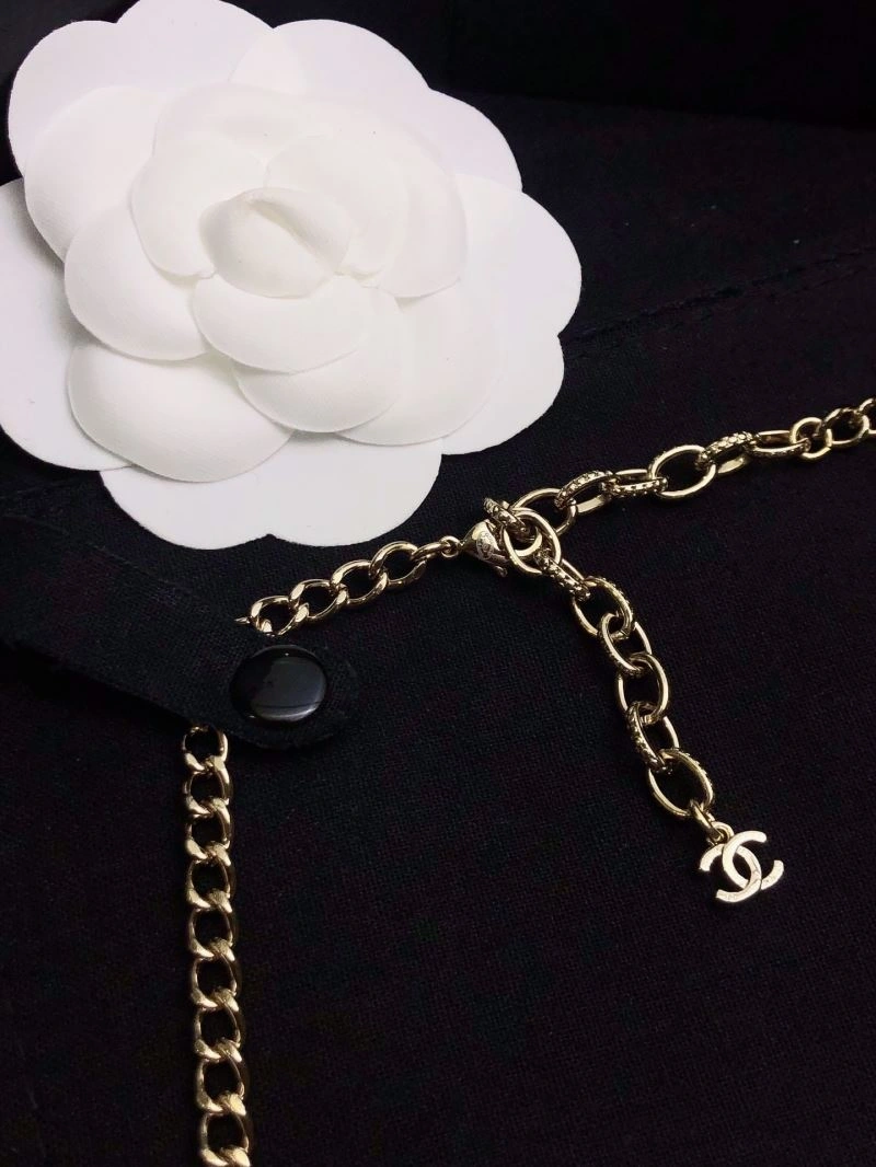 Comfortable Chanel Necklaces 225840