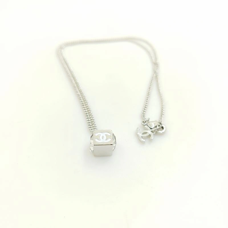 Chanel Necklaces Breathable 225889