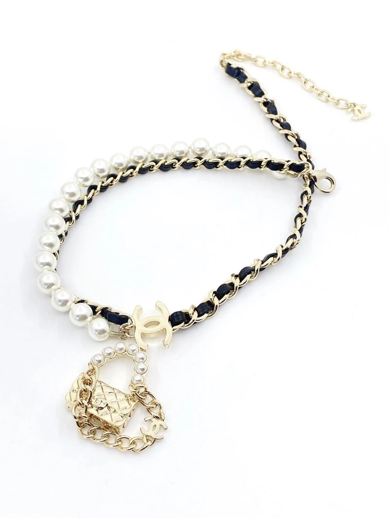 Timeless Chanel Necklaces 225817