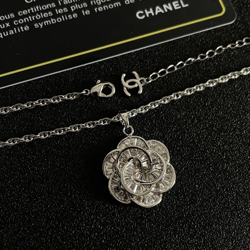 Flexible Chanel Necklaces 225835