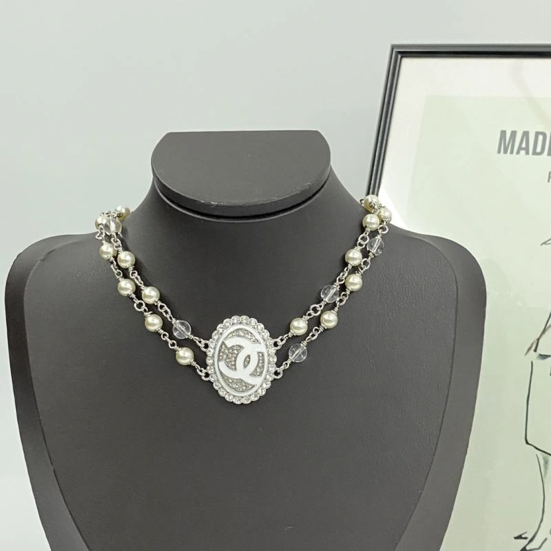 Chanel Necklaces Neat 225819