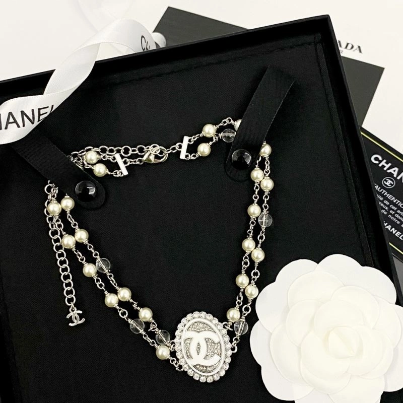 Chanel Necklaces Neat 225819