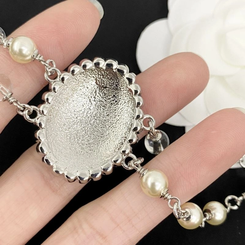 Chanel Necklaces Neat 225819