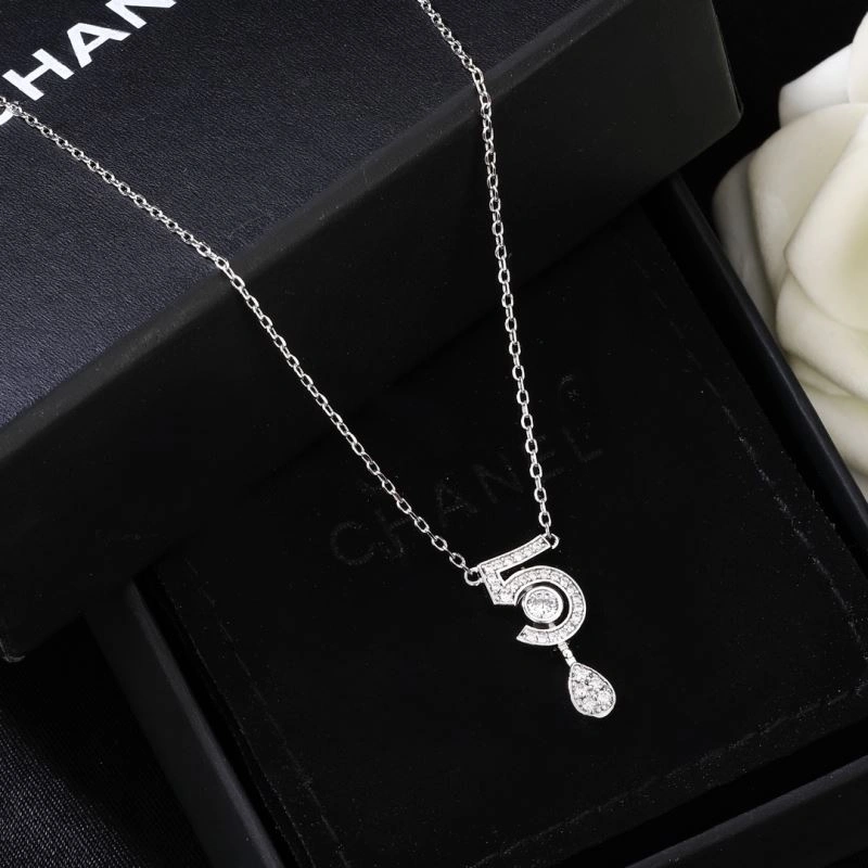 Chanel Necklaces Soft 225820