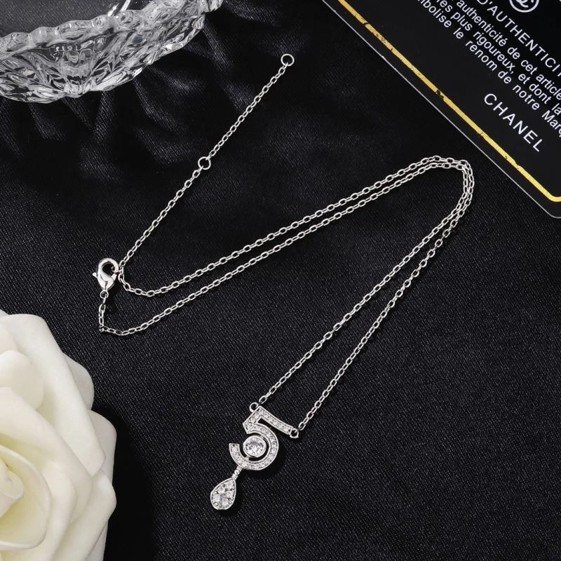 Chanel Necklaces Soft 225820