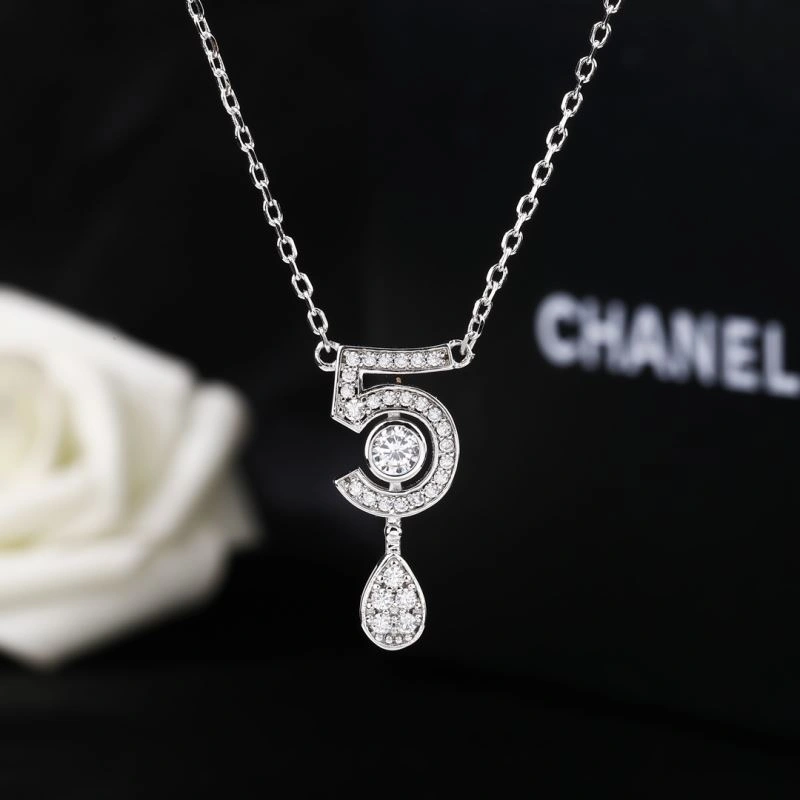 Chanel Necklaces Soft 225820