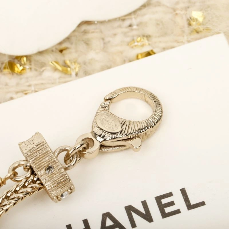 Compact Chanel Necklaces 225816