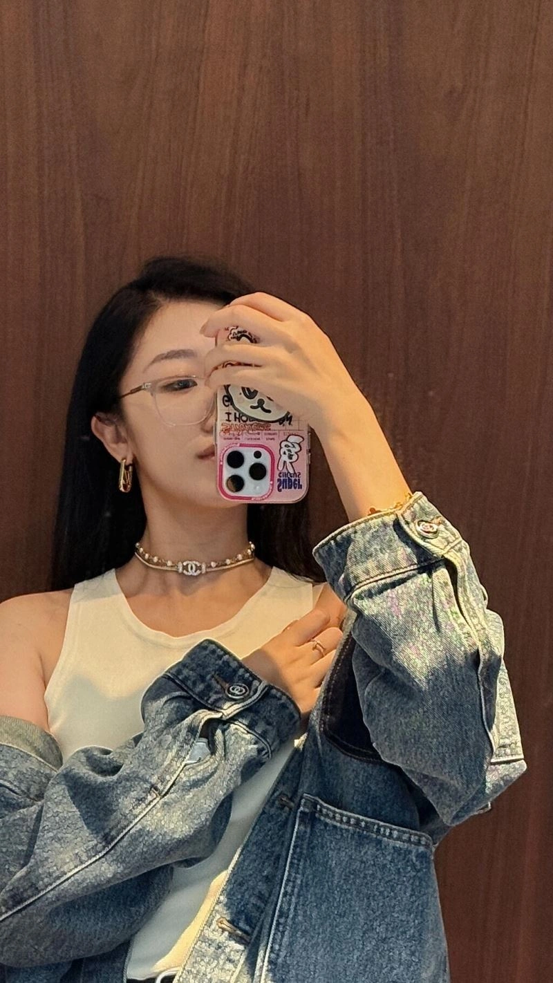 Compact Chanel Necklaces 225816