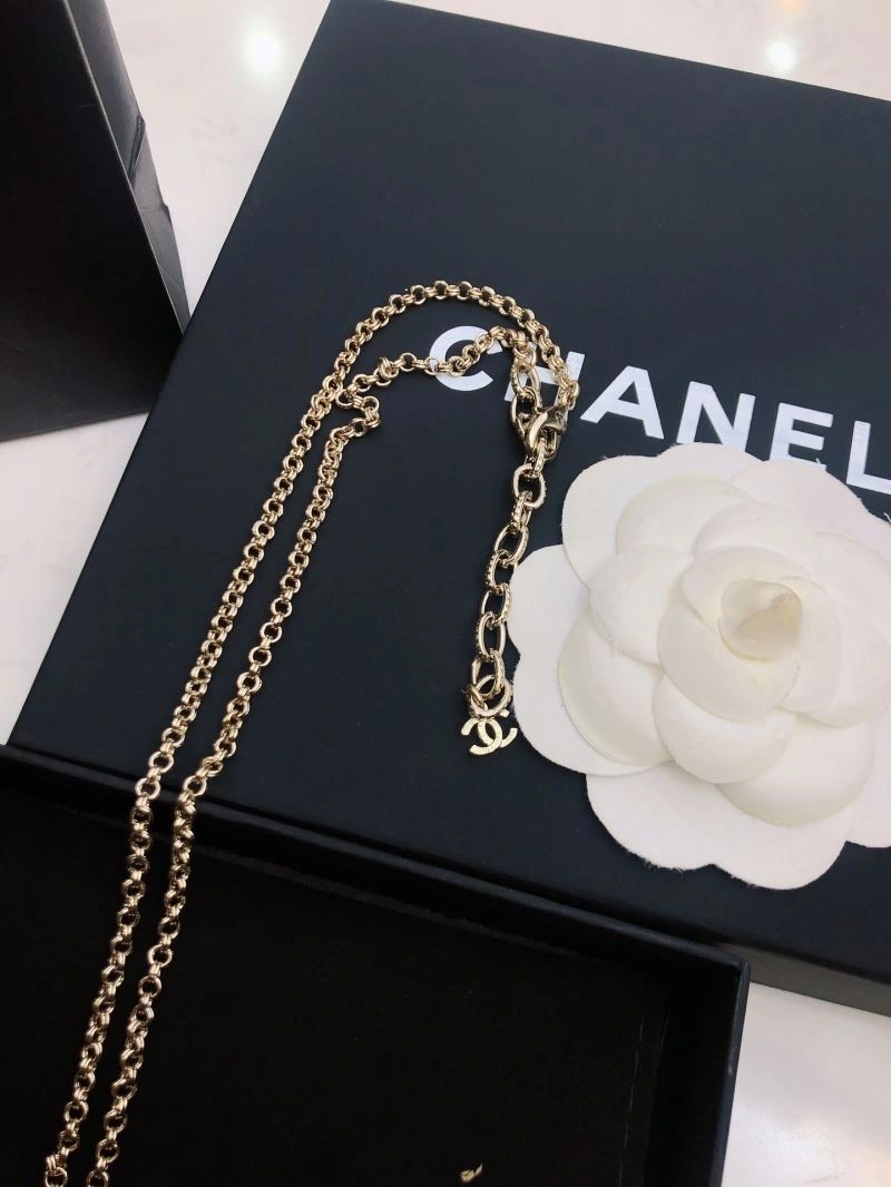 Sophisticated Chanel Necklaces 225866