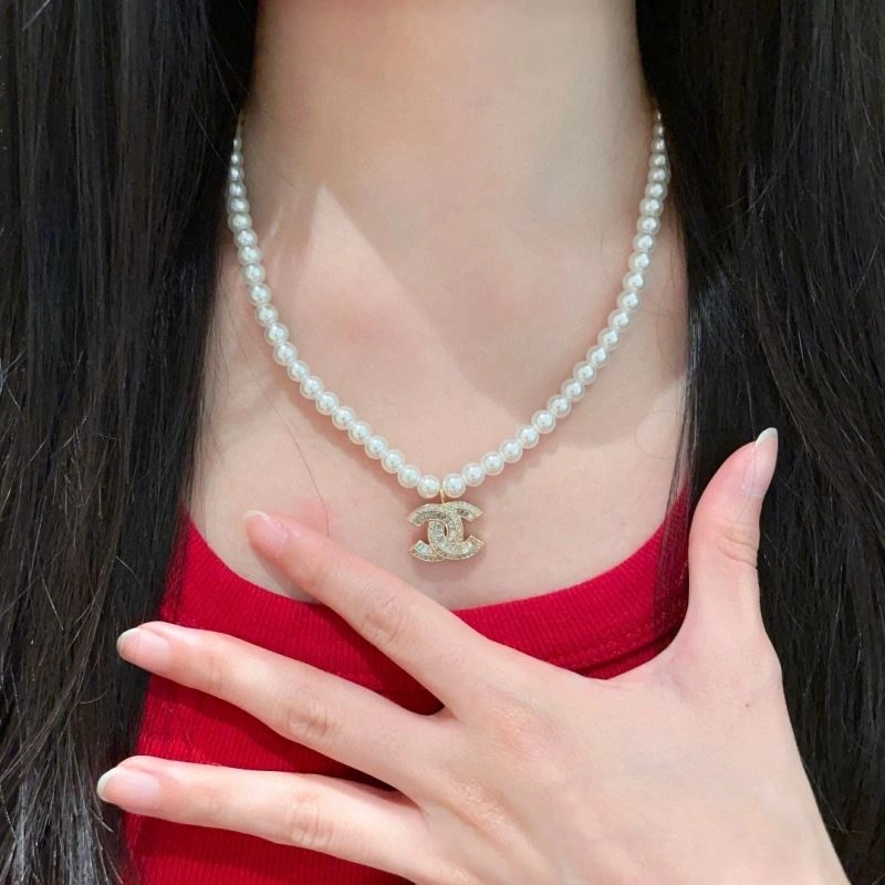 WaterResistant Chanel Necklaces 225799