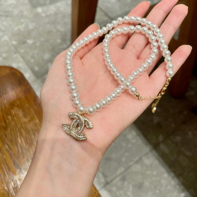 WaterResistant Chanel Necklaces 225799