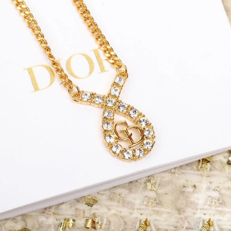 Comfortable Chanel Necklaces 225853