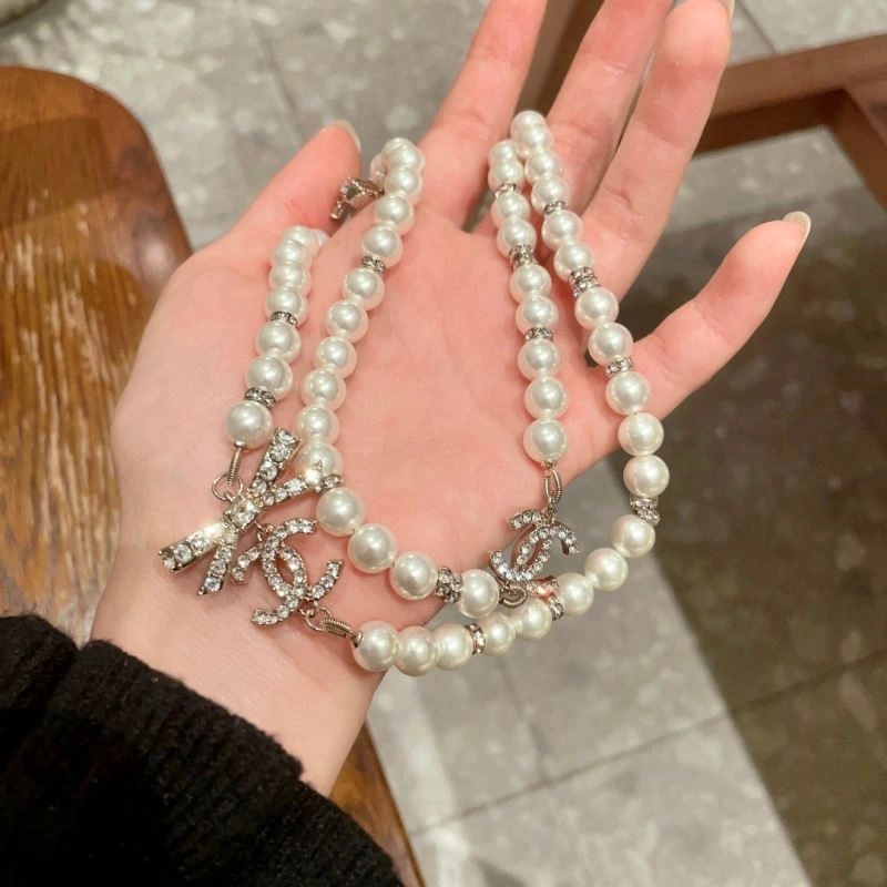 Chanel Necklaces Neat 225780