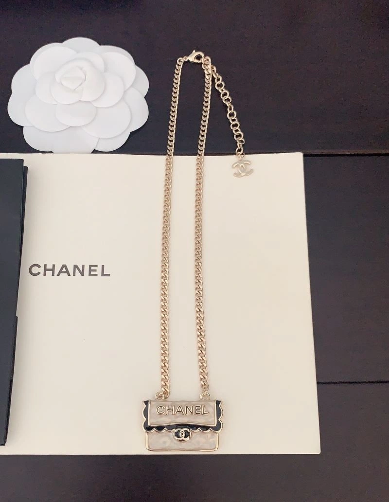Chanel Necklaces Lightweight 225826