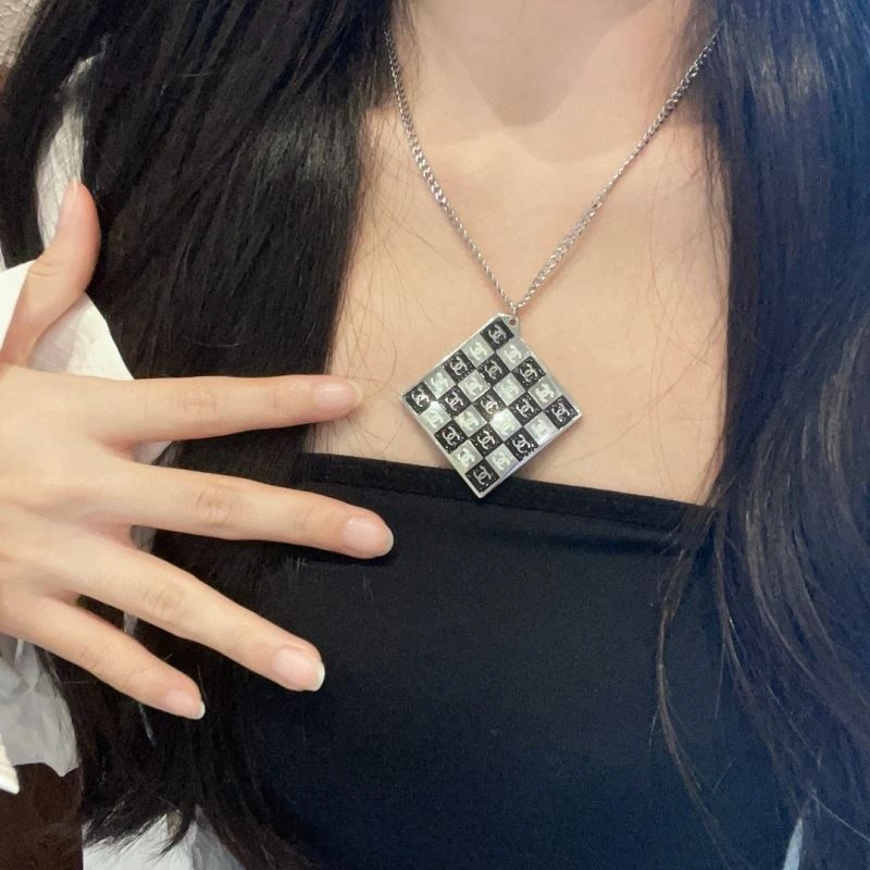 Chanel Necklaces TimelessDesign 225772