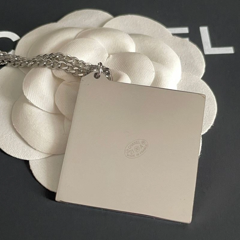 Chanel Necklaces TimelessDesign 225772
