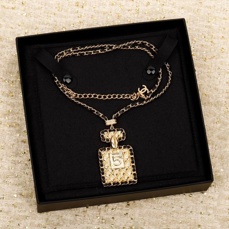UrbanStyle Chanel Necklaces 225768