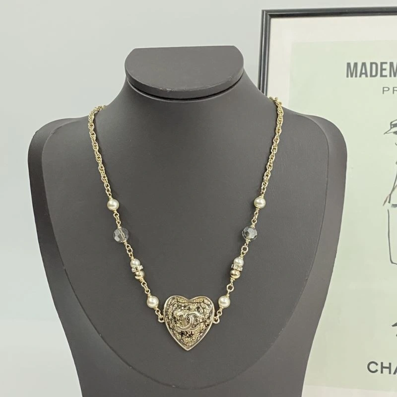 Chanel Necklaces Cozy 225763
