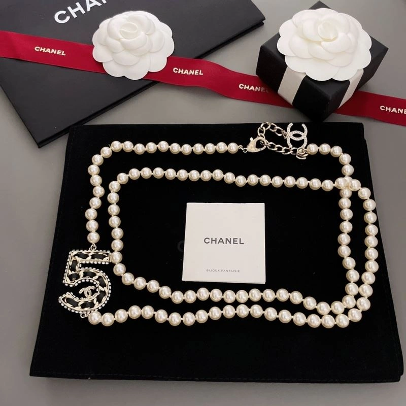 Compact Chanel Necklaces 225752