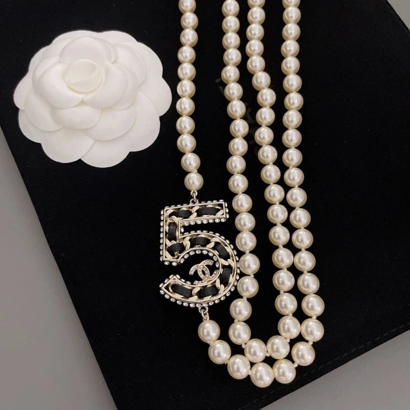 Compact Chanel Necklaces 225752