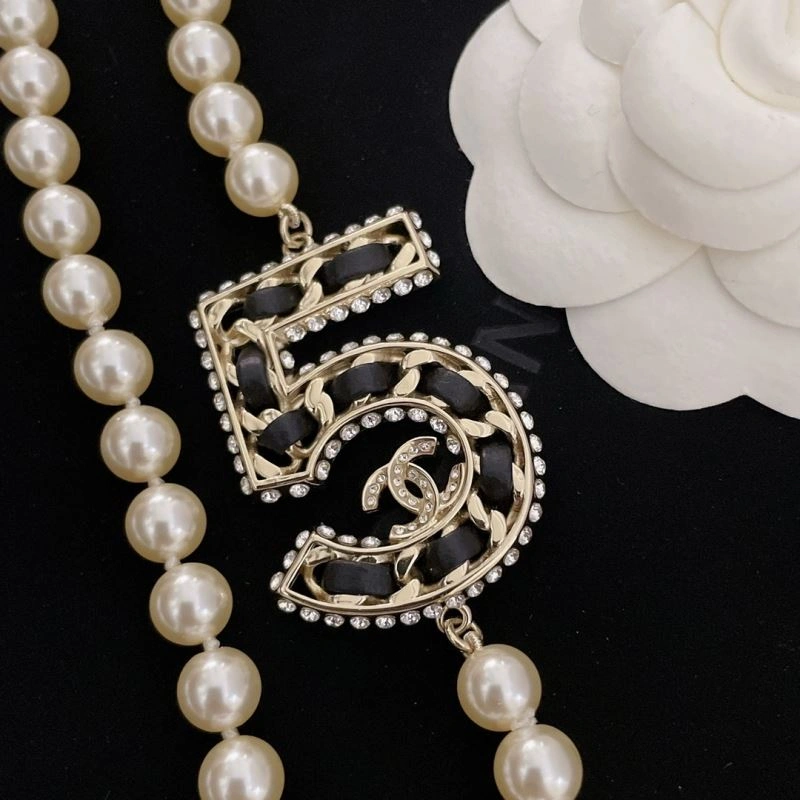 Compact Chanel Necklaces 225752