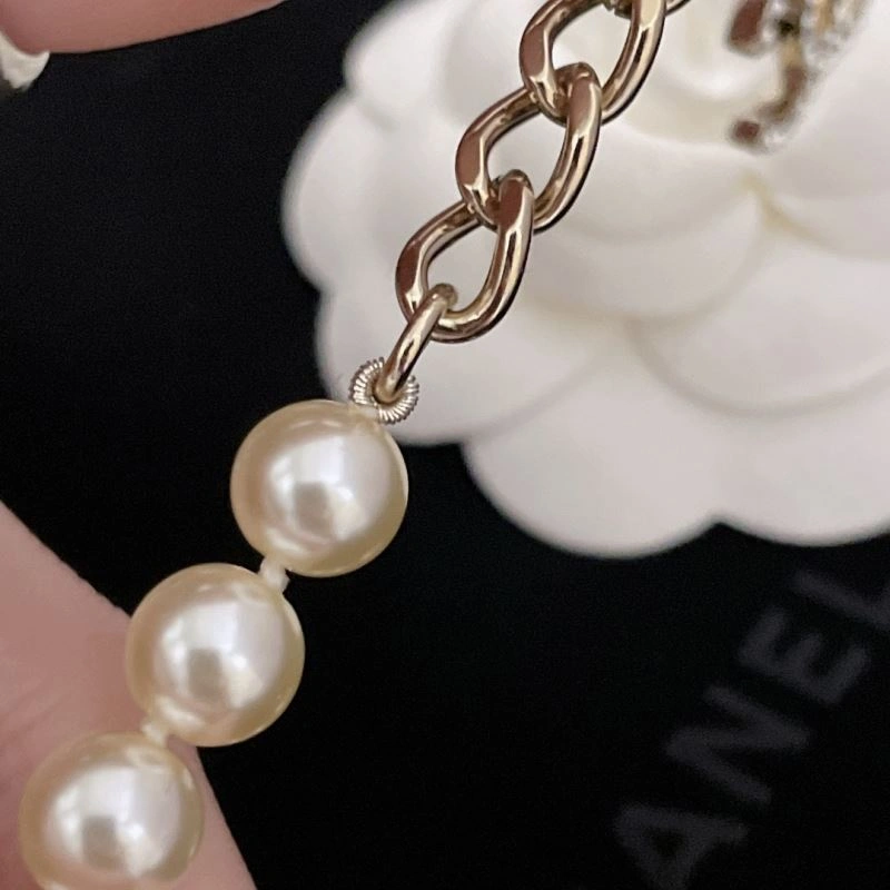 Compact Chanel Necklaces 225752