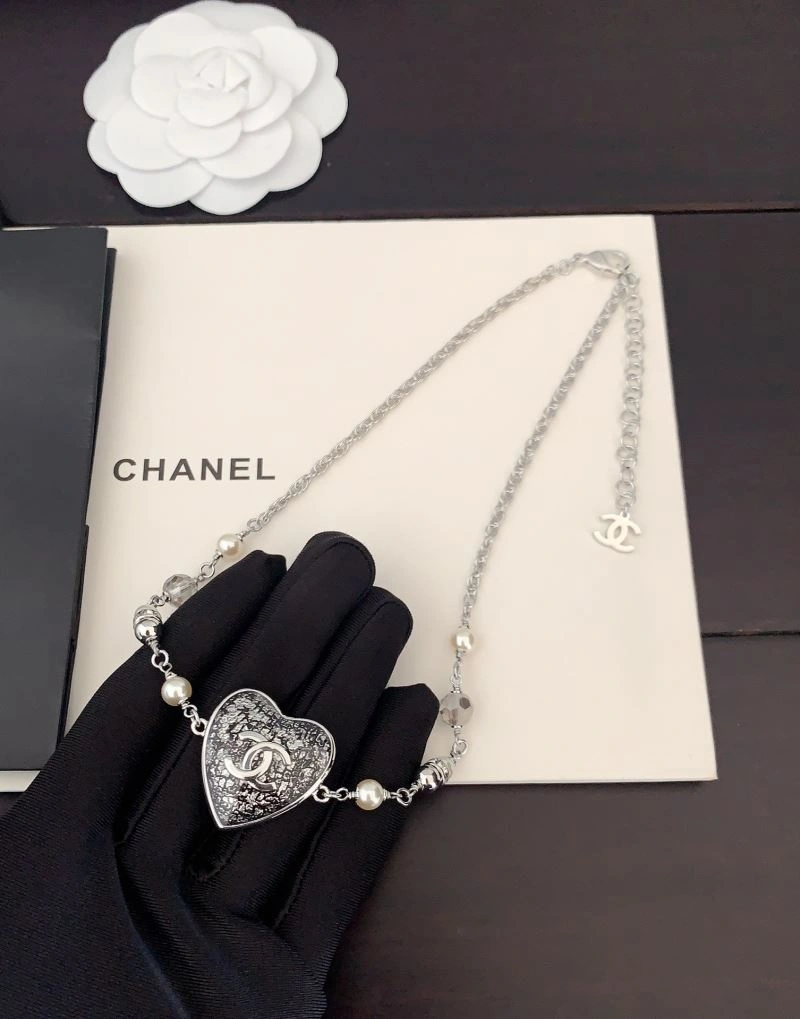 Chanel Necklaces Comfortable 225743