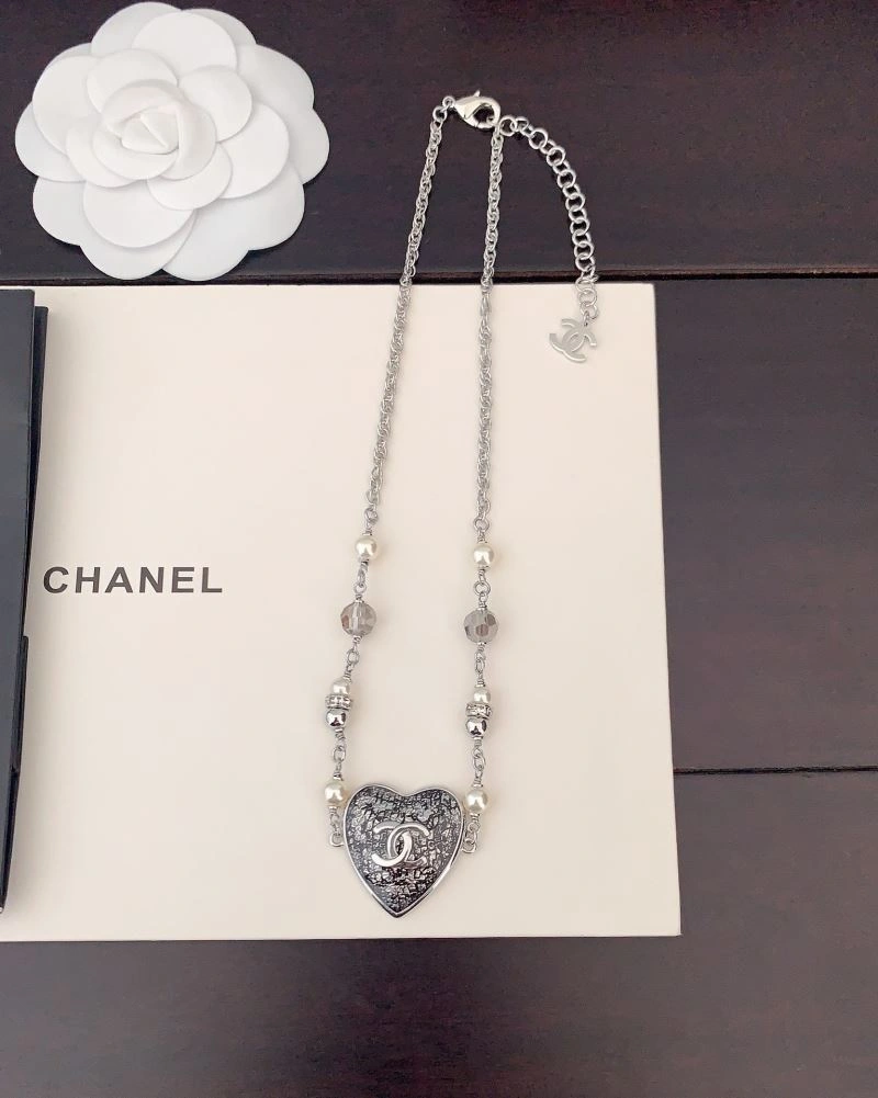 Chanel Necklaces Comfortable 225743