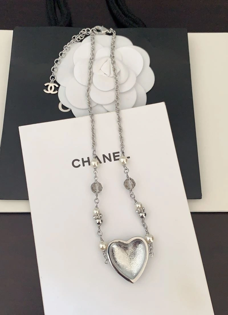 Chanel Necklaces Comfortable 225743
