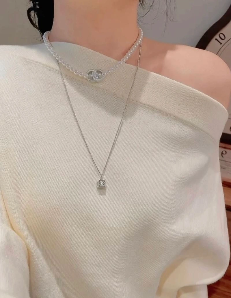 Chanel Necklaces SmoothTexture 225733