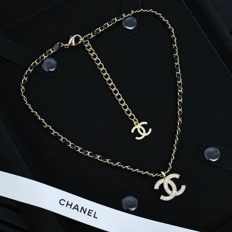 Sporty Chanel Necklaces 225736