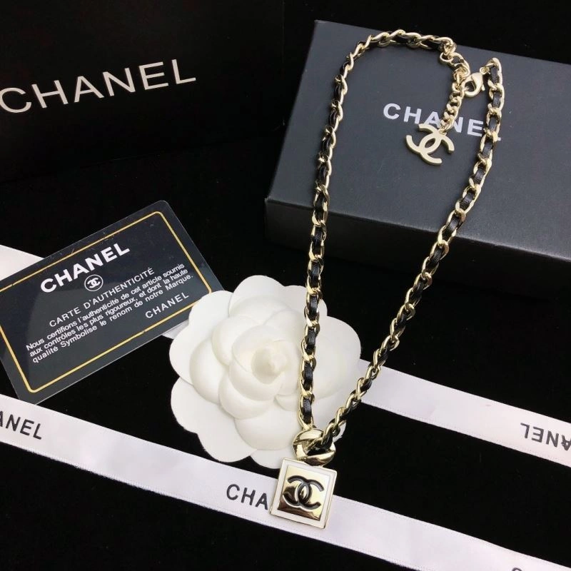 Chanel Necklaces UrbanChic 225716