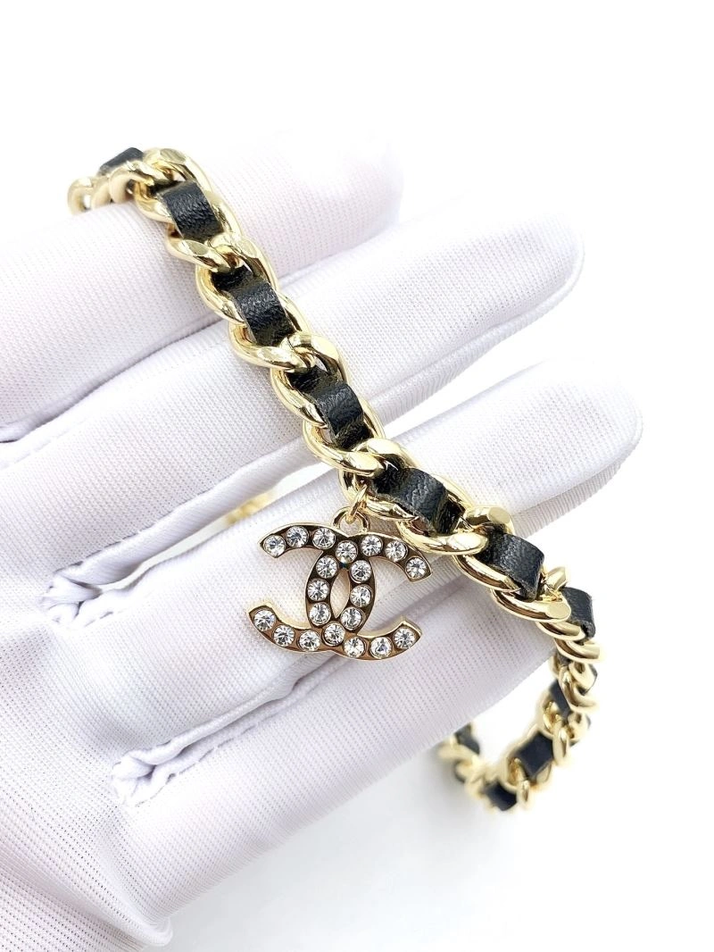 Sophisticated Chanel Necklaces 225722