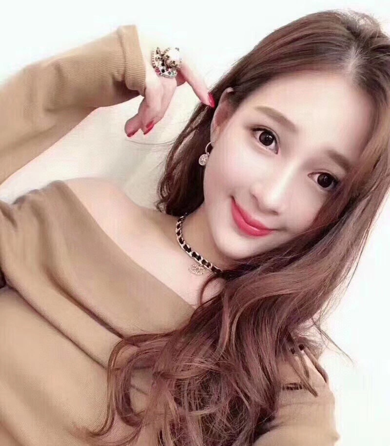 Sophisticated Chanel Necklaces 225722