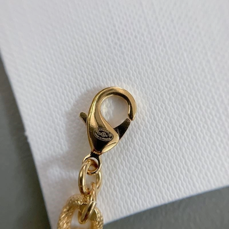 Chanel Necklaces SmoothTexture 224801