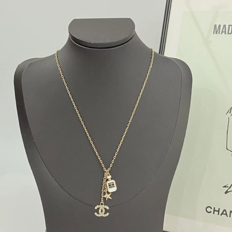 Chanel Necklaces FashionForward 224799